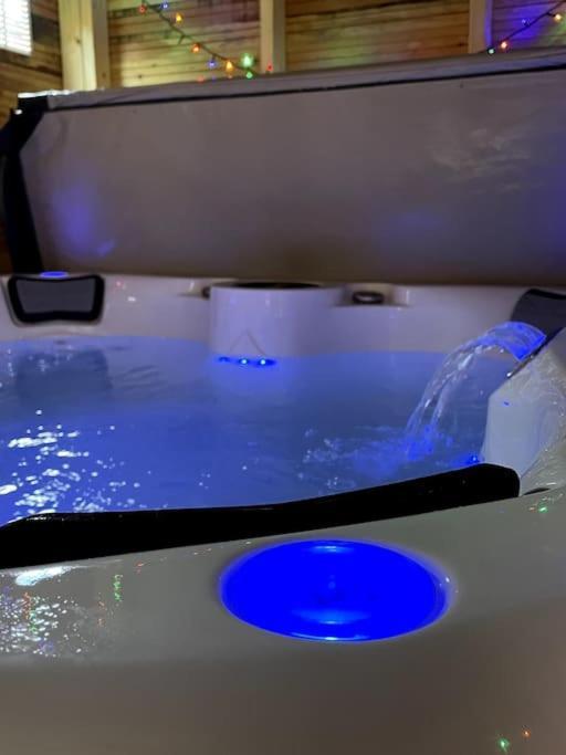 Central Area Terraced House With Private Hot Tub Lincoln Exterior photo