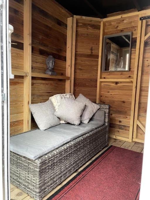 Central Area Terraced House With Private Hot Tub Lincoln Exterior photo